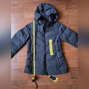 New With Tags Lightweight Navy Blue Puffer Jacket with Hood